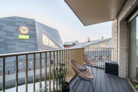 1382135-18-691b69...