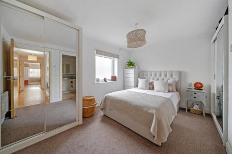 1388313-16-693981...