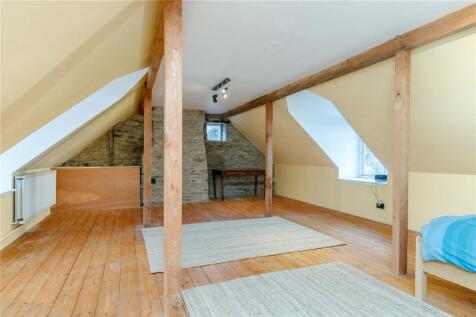 Studio/Bedroom