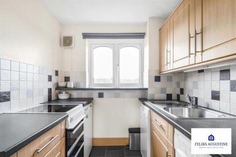 Kitchen 1.jpg
