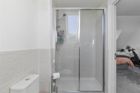 Master En-Suite