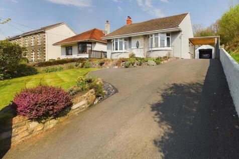 36 Folland Rd.jpg