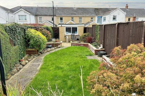 WhatsApp Image 2025-10-06 at 12.22.33 (3).jpg