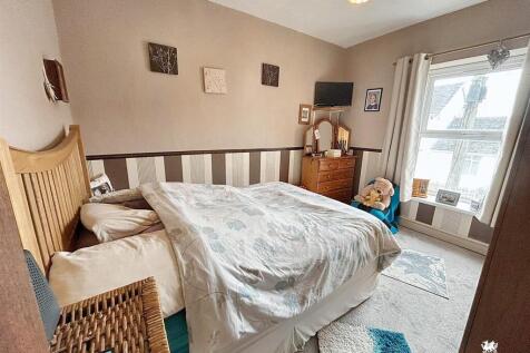 WhatsApp Image 2025-10-06 at 12.22.28 (2).jpg