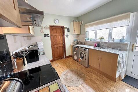 WhatsApp Image 2025-10-06 at 12.22.32 (3).jpg