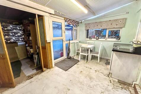 WhatsApp Image 20251201 at 161331 1.jpg