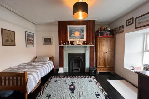 Bedroom4.JPG