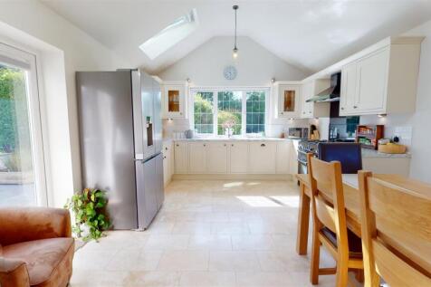 Hazel-Hill-StFlorence-Milton-Tenby-05282023_170643