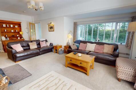 Hazel-Hill-StFlorence-Milton-Tenby-05282023_170806