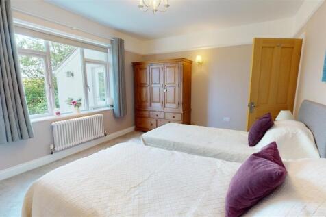 Hazel-Hill-StFlorence-Milton-Tenby-05282023_171200