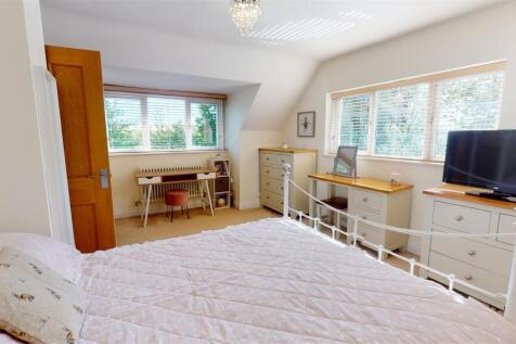 Hazel-Hill-StFlorence-Milton-Tenby-05282023_171800