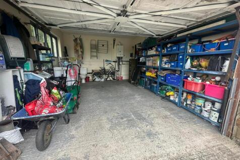 Garage.jpg