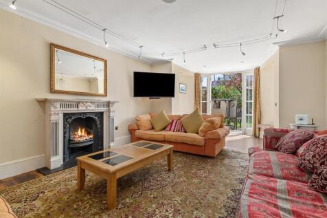 Bell Tree House Tenby  -5.jpg