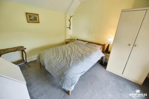 6 - 2025-10-12T213140.965.jpg