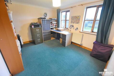 13 - 2025-11-16T203126.559.jpg