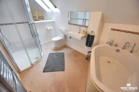 1 - 2025-11-16T203112.960.jpg