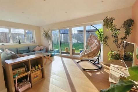Living Room x.jpg