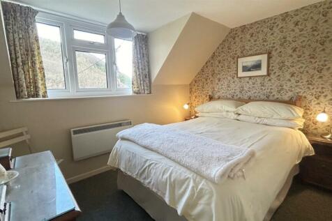 Bedroom 2.jpg