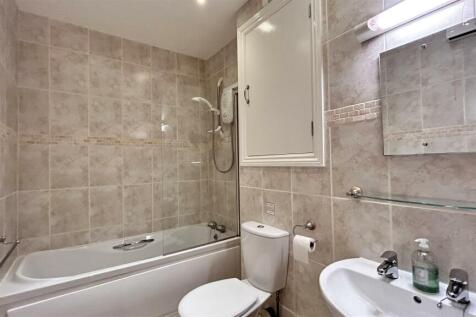 Bathroom.jpg
