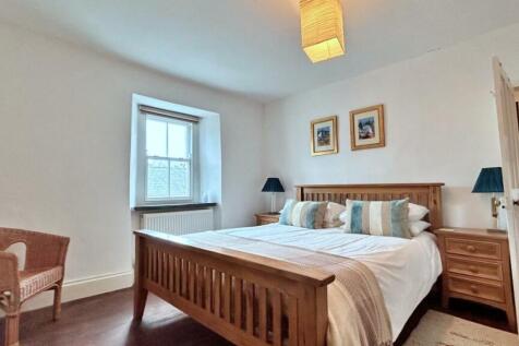 Bedroom 4.jpg