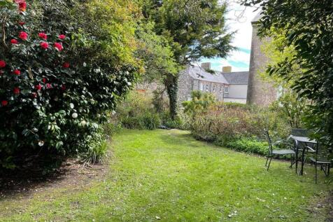 Garden 3.jpg