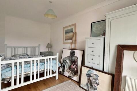 Bedroom 2.1.jpg