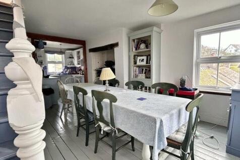 Dining Room.jpg