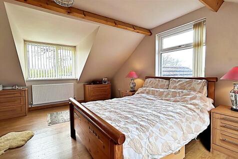 Bed 6.2.jpg