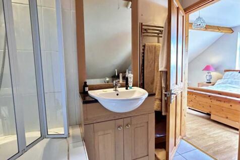 Ensuite.jpg
