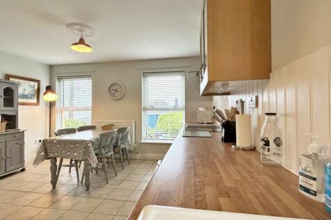 Kitchen 6.jpg