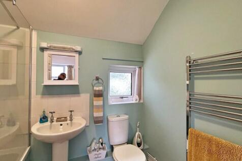 Shower room.jpg