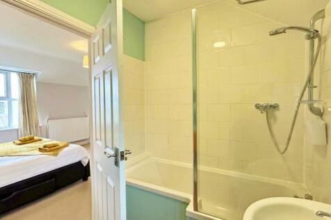 Ensuite.jpg