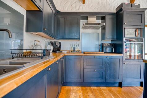 _DSC4988_HDR-DeNoiseAI-clear.jpg