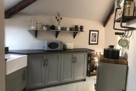 Utility room photo 2 lower house.jpg
