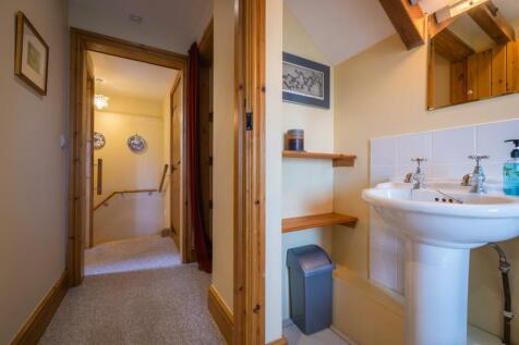 Rochgate_Farm_MeadowBarn_2048px_001.jpg