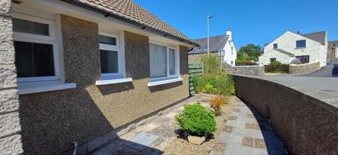 5 bryn front garden.jpg