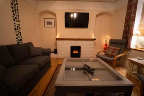 Rivermead - Lounge 2.jpg