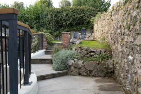 Rivermead - Garden.jpg