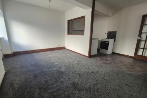 7ER Living Room 2.jpeg
