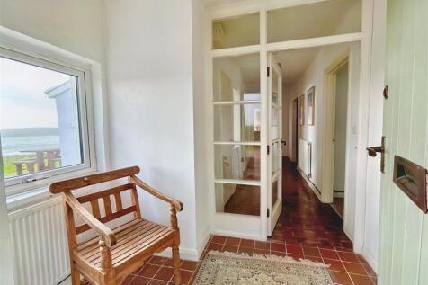 Inner Porch.jpg