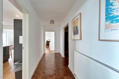 Hallway 2 use.jpg