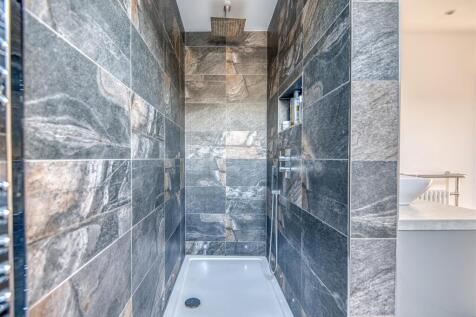 _DSC2176_HDR-DeNoiseAI-clear.jpg