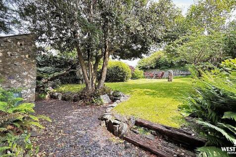 Garden 3.jpg