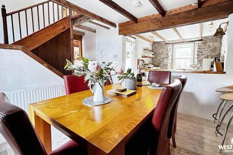 Dining Room.jpg