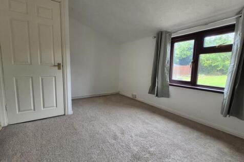 WH Bedroom 1 3.jpeg