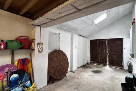 Garage.jpg