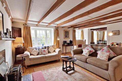 lIVING rOOM 4.jpg