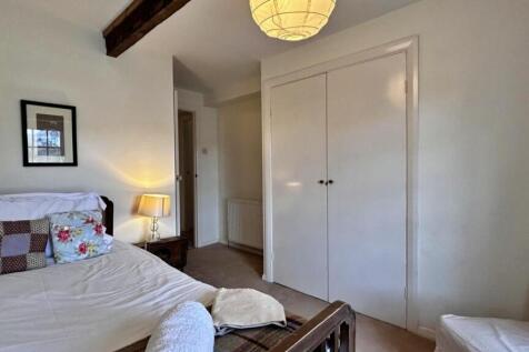 Bedroom 2.2.jpg