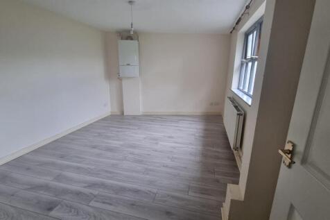 2CB Living Room 1.jpeg