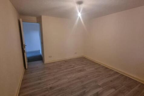 2CB Bedroom 1 2.jpeg